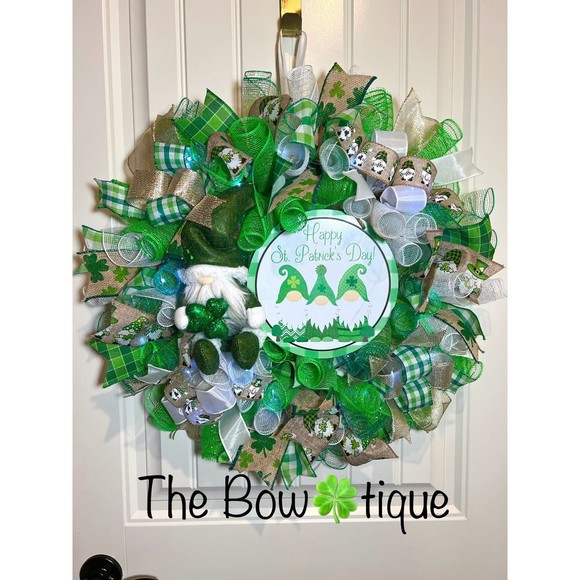 Handmade St. Patrick’s Gnome Ribbon Prelit Wreath 22 ins LED W5 - Picture 1 of 11